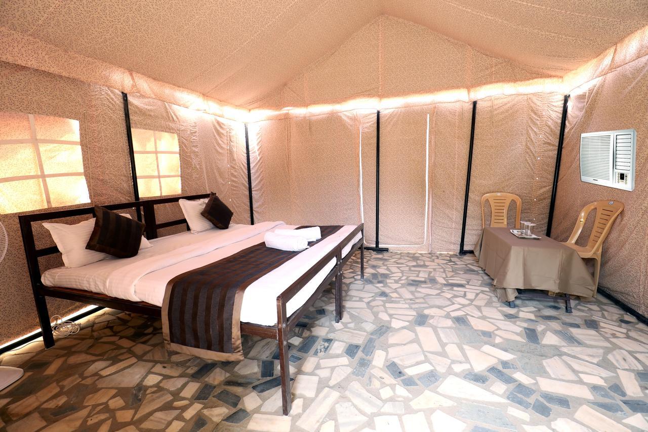 Nova Patgar Tents Hotell Bhuj Eksteriør bilde