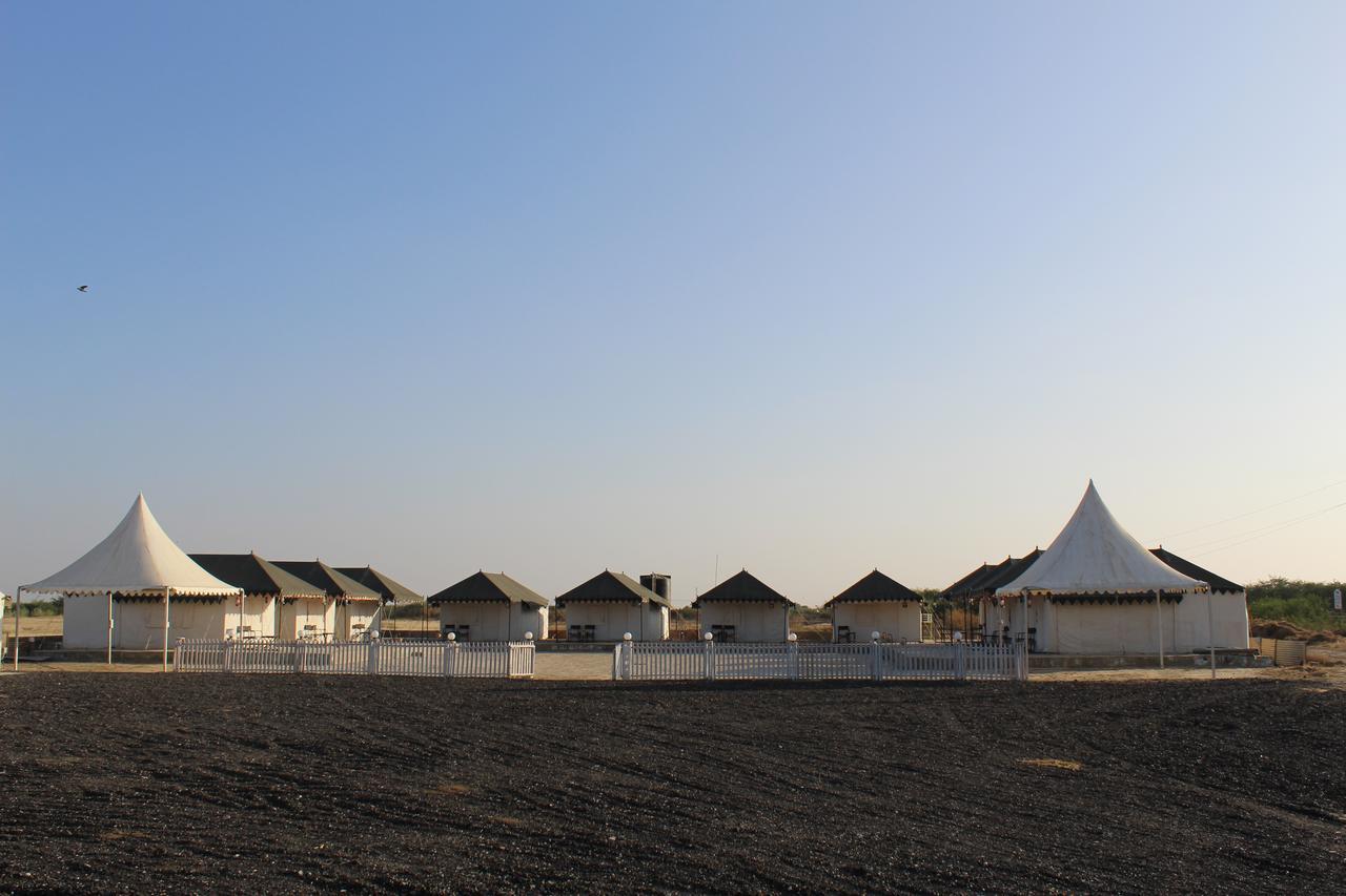 Nova Patgar Tents Hotell Bhuj Eksteriør bilde