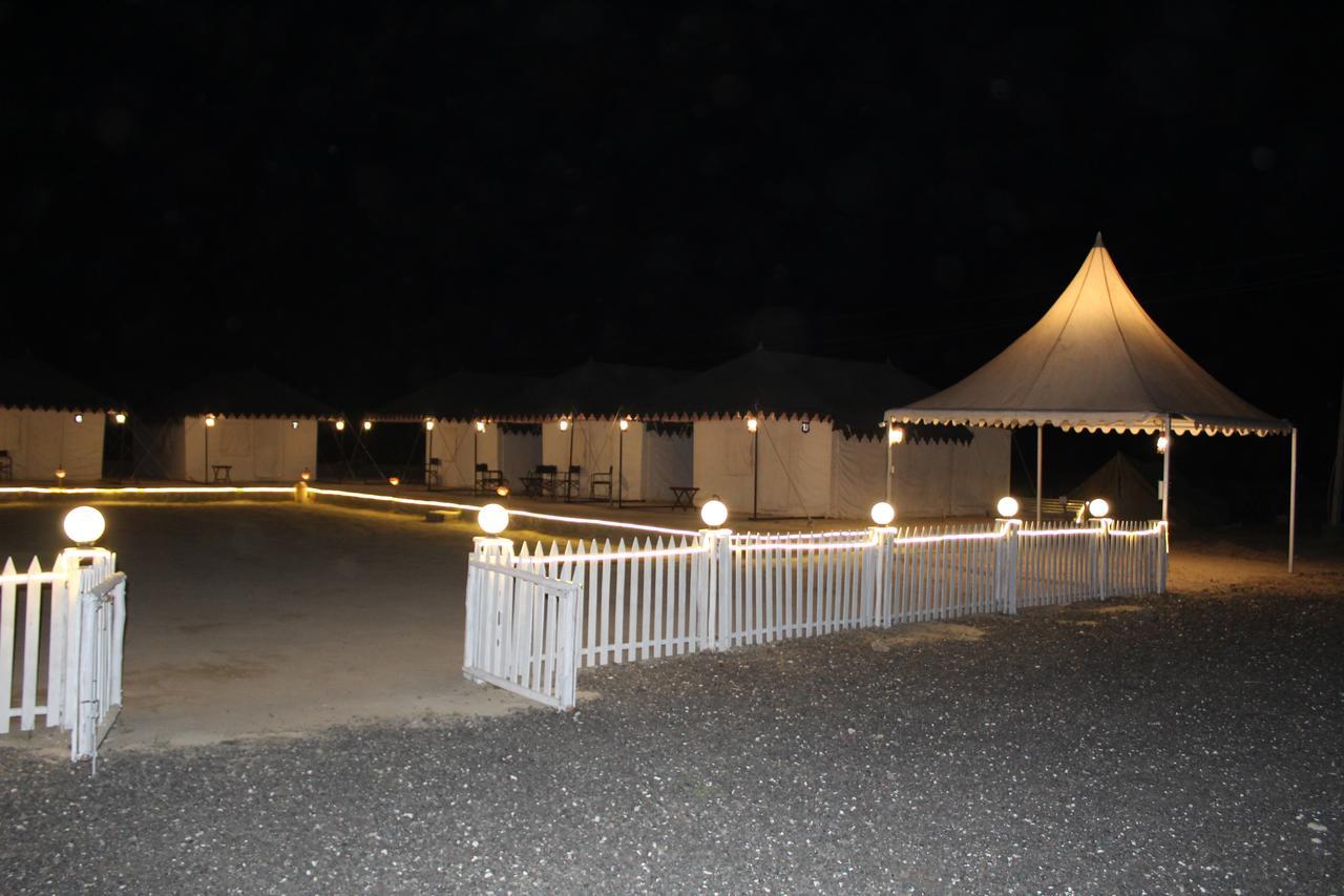 Nova Patgar Tents Hotell Bhuj Eksteriør bilde
