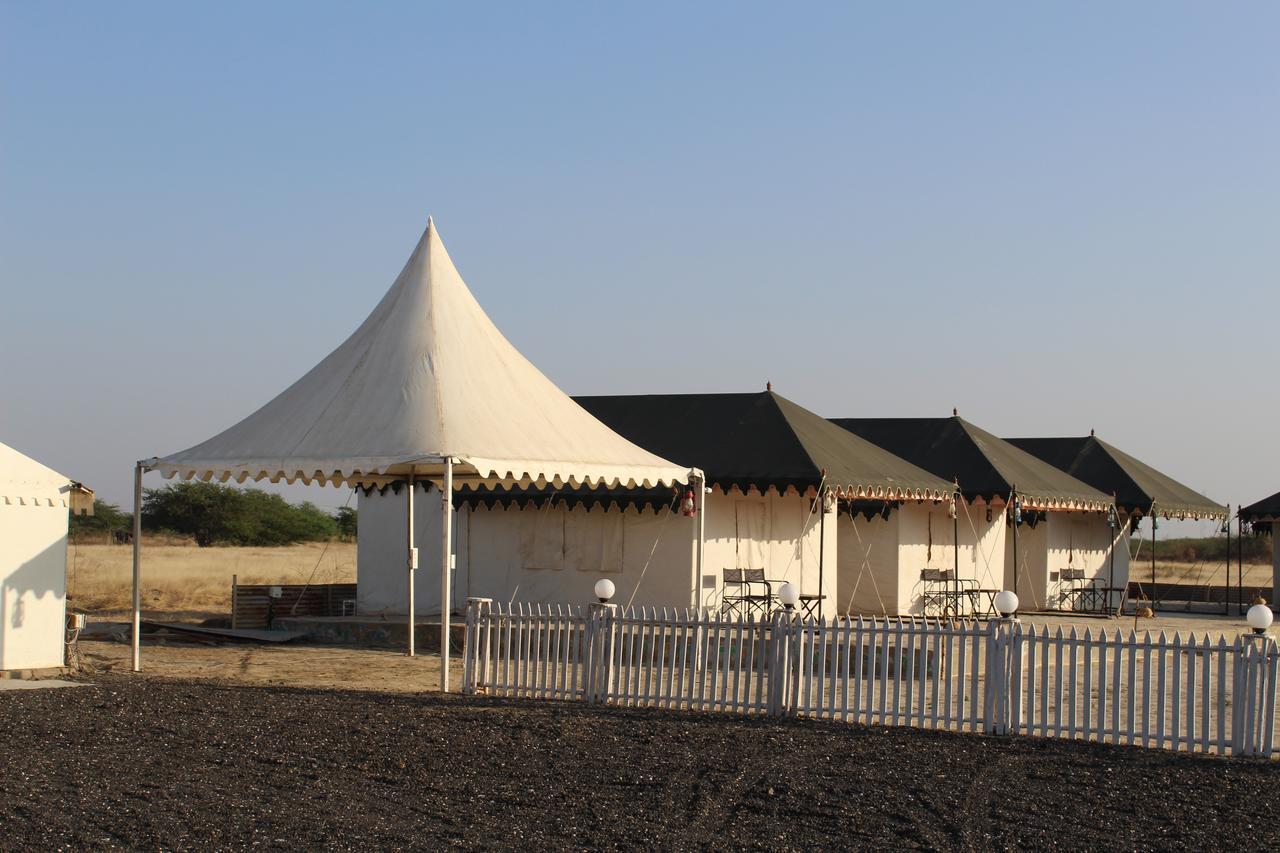 Nova Patgar Tents Hotell Bhuj Eksteriør bilde